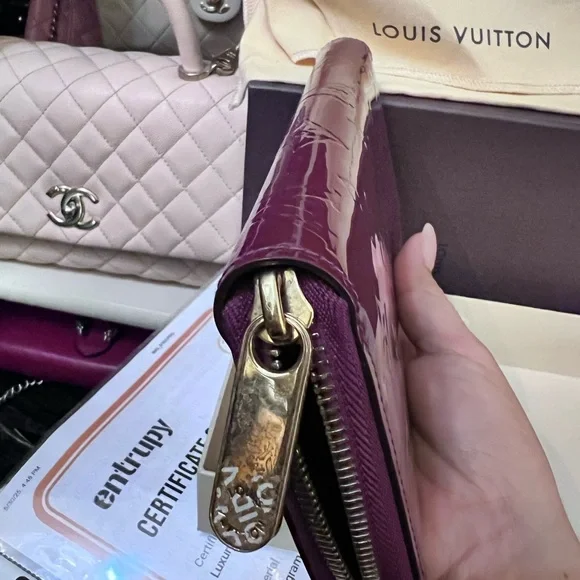 SOLD Louis Vuitton Vernis long zippy wallet - Picture 4 of 15